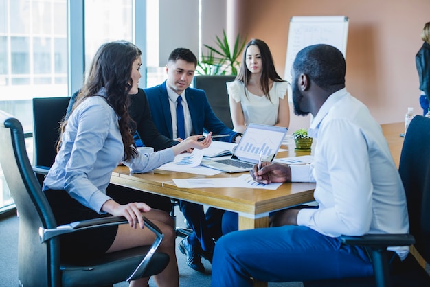 Personnes d&#39;affaires en réunion