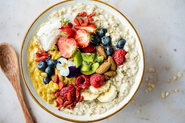 Petit-déjeuner bouillie super bol mode de vie sain