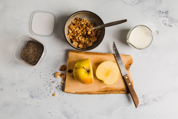 Photo gratuite petit déjeuner avec des céréales