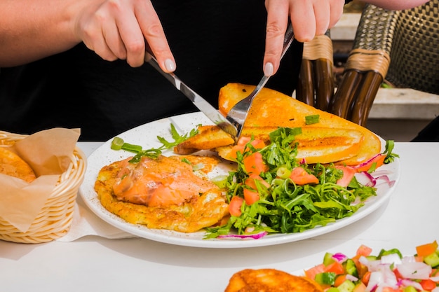 Photo gratuite petit-déjeuner sain avec des légumes