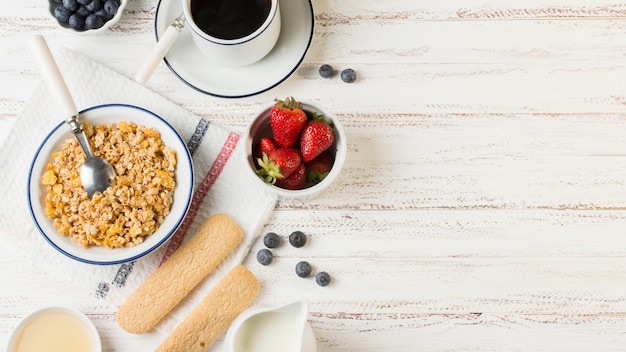 Photo gratuite petit déjeuner sain vue de dessus