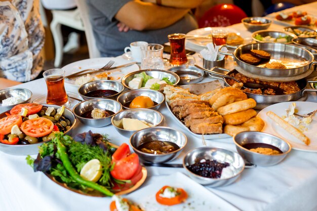 Petit déjeuner sur la table