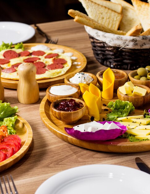 Petit déjeuner sur la table