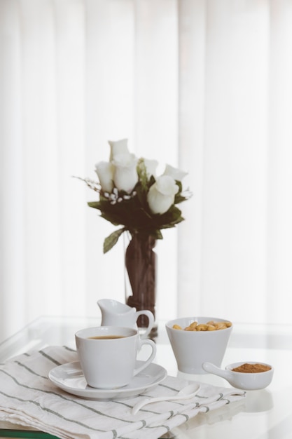 Petit déjeuner sur la table