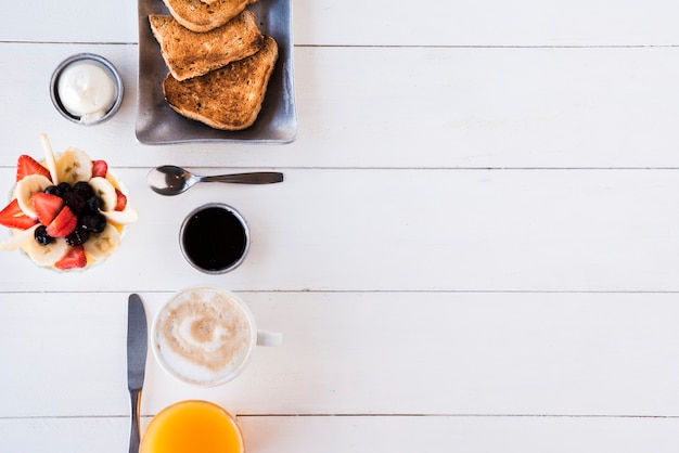 Photo gratuite petit déjeuner