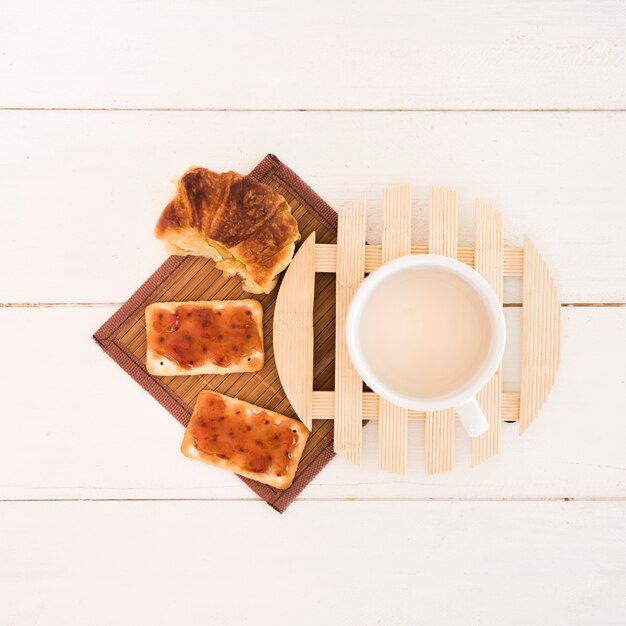 Photo gratuite petit déjeuner