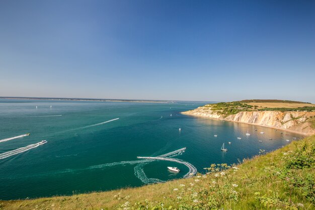 Photo à couper le souffle du port de l'île de Wight dans la Manche