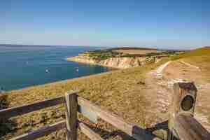 Photo gratuite photo à couper le souffle du port de l'île de wight dans la manche