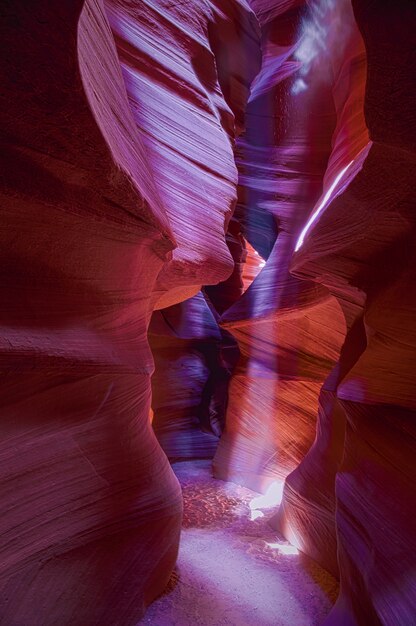 Photo verticale fascinante de l'Antelope Canyon en Arizona