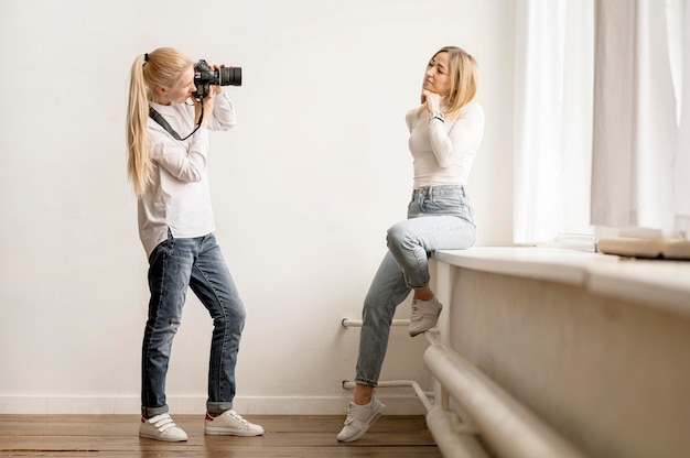 Photographe à long terme et concept d'art photo modèle