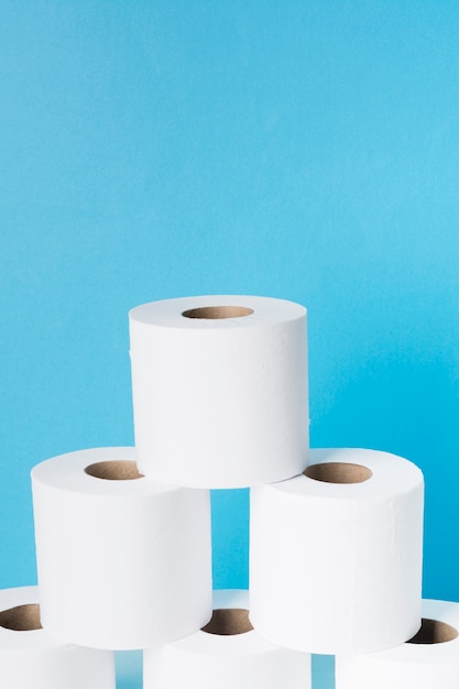 Pile d'espace copie de papier toilette