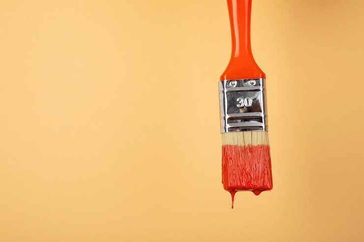 Photo gratuit pinceau goutte à goutte de peinture rouge