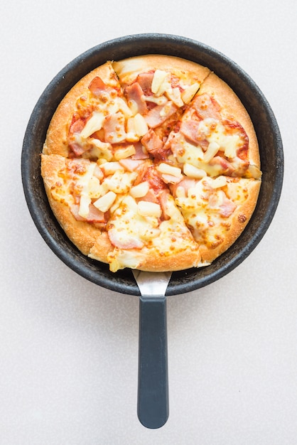 Photo gratuite pizza au fromage et au jambon