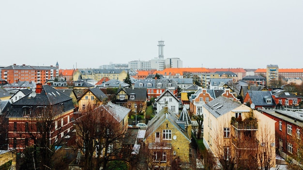 Plan large de maisons et d'immeubles dans la ville de Copenhague, Danemark