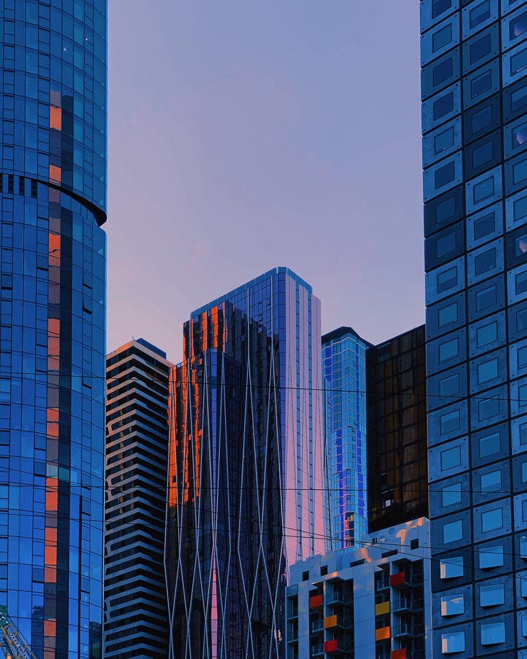 Photo gratuit plan vertical de gratte-ciel bleus