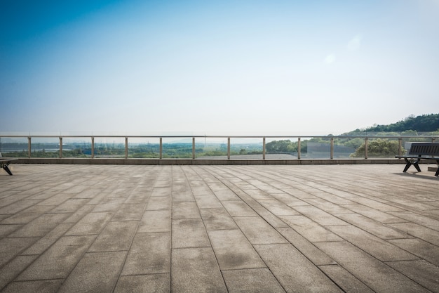 Plancher avec le ciel