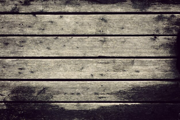 Des planches de bois