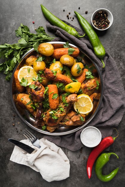 Plat délicieux repas de dinde et pommes de terre