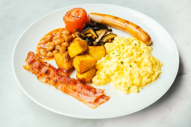 Plat de petit-déjeuner anglais