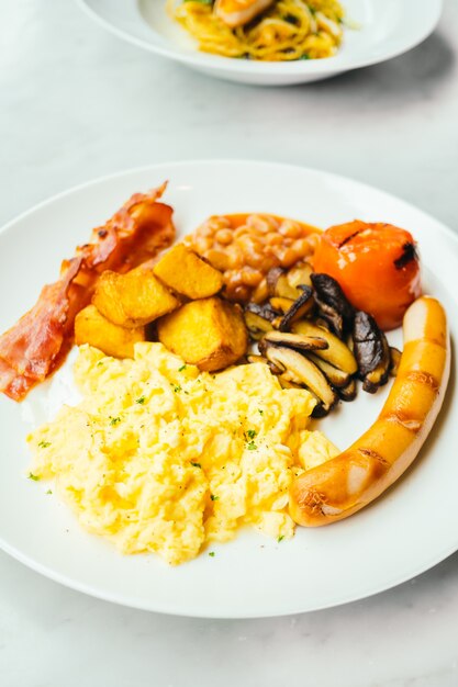 Plat de petit-déjeuner anglais