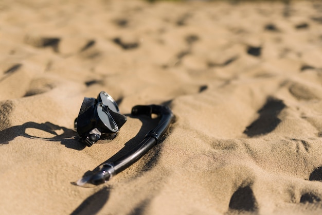 Plongée en apnée sur le sable