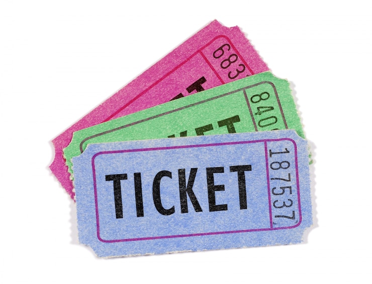 Photo gratuit plusieurs billets de film ou de tirage au sort