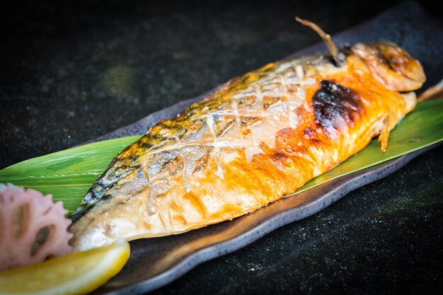 Poisson saba grillé