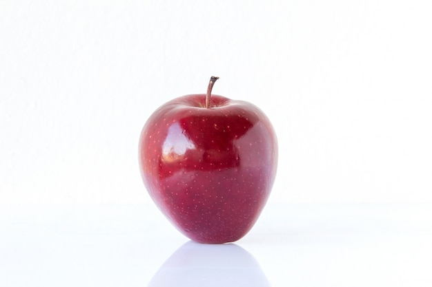 Photo gratuite pomme rouge mûre