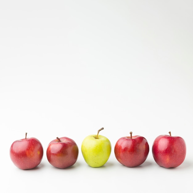 Pommes copiées alignées