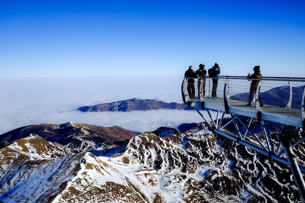 Ponton dans le ciel