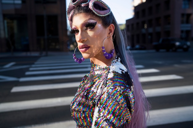 Photo gratuite portrait de beau drag man