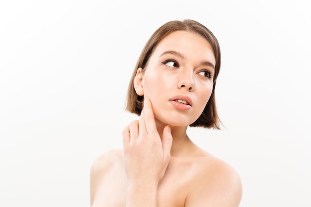 Portrait De Beauté D'une Femme à Moitié Nue