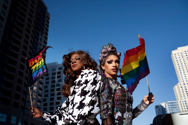 Portrait de beaux hommes drag