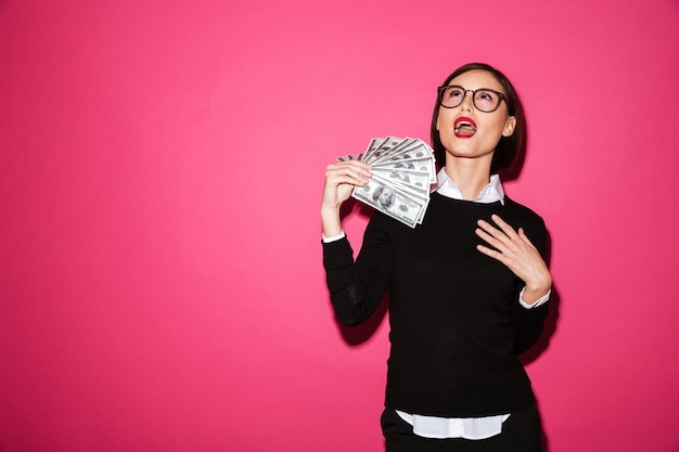 Portrait, excité, réussi, femme affaires