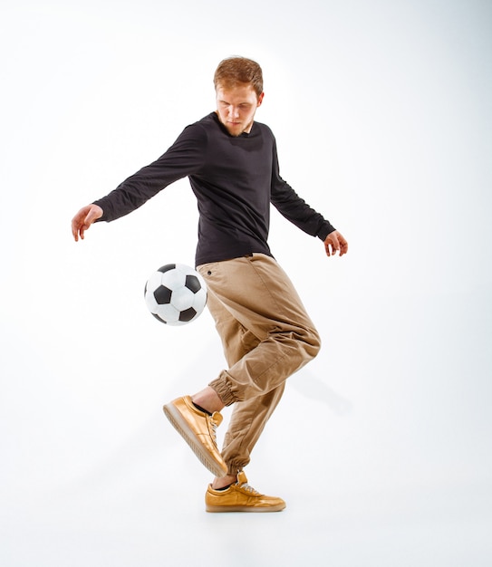 Un portrait d'un fan avec ballon Freestyle