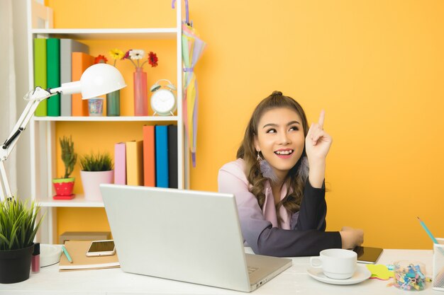 Portrait de femme d'affaires