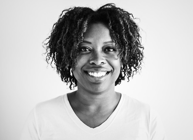 Photo gratuite portrait d'une femme afro-américaine