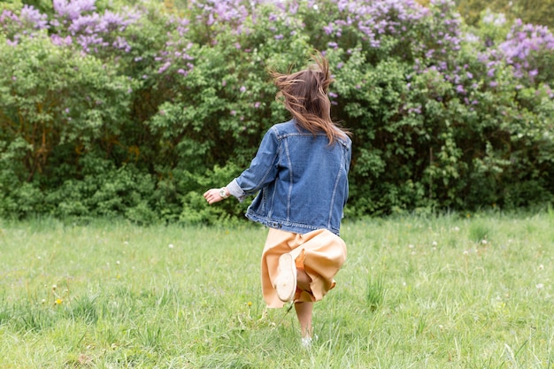 Portrait, femme, courant, nature