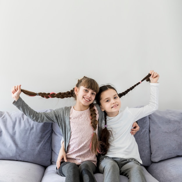 Portrait de filles heureuses