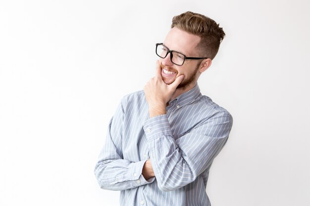 Portrait d&#39;homme d&#39;affaires heureux en lunettes en rêve