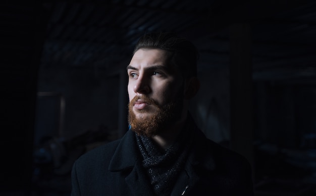 Portrait d&#39;un homme avec une barbe. Ukraine Sumy