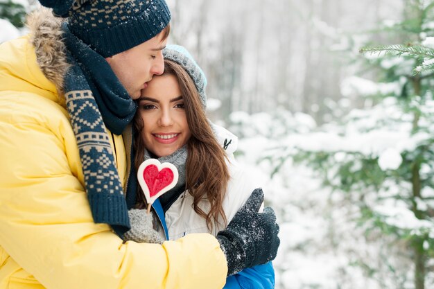 Portrait de jeune couple amoureux