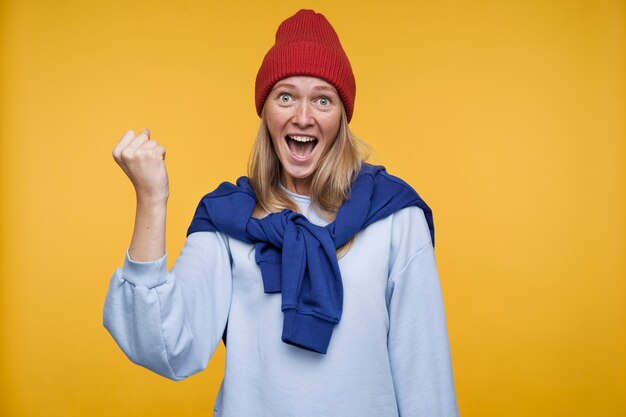 portrait, de, a, jeune femme, regarder, excité