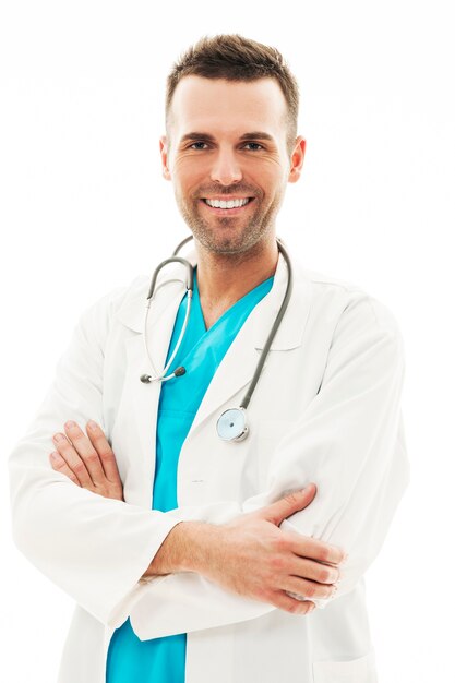 Portrait de médecin de sexe masculin confiant