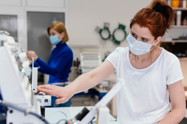 Portrait de travail femme propriétaire d'entreprise