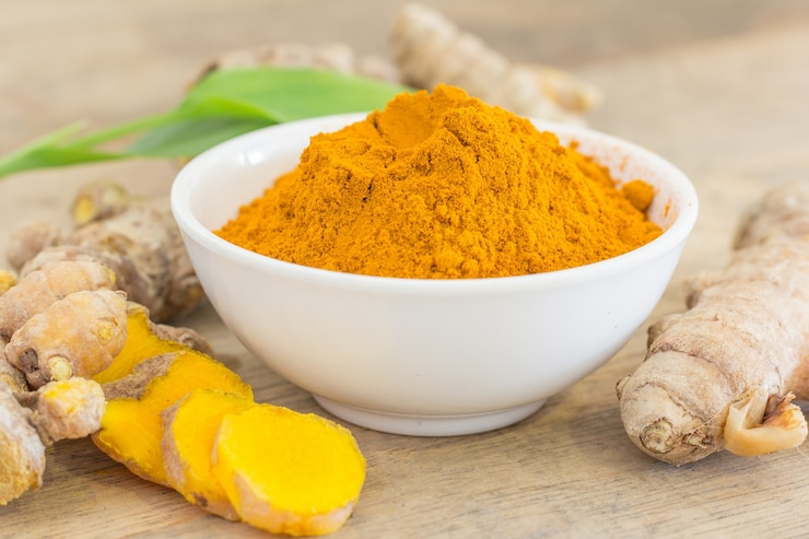 Photo gratuit poudre de curcuma