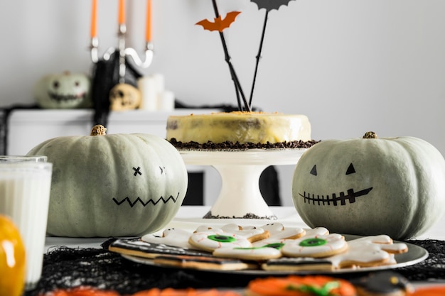 Photo gratuite préparations de fête d'halloween