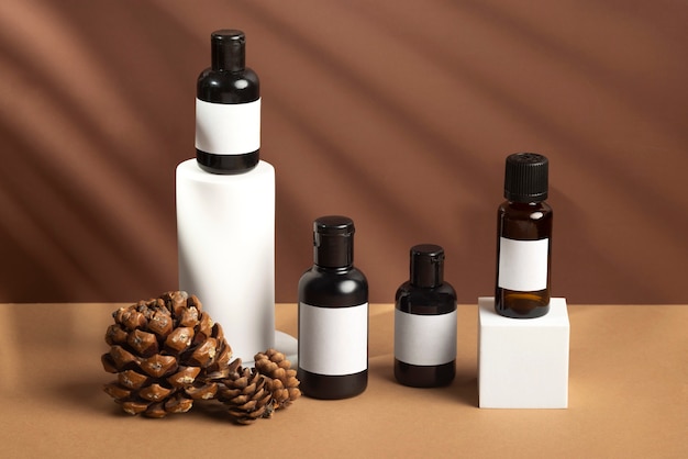 Photo gratuite produits de beauté masculins cosmétiques avec présentoir