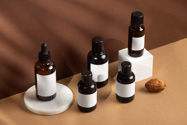 Produits de beauté masculins cosmétiques avec présentoir