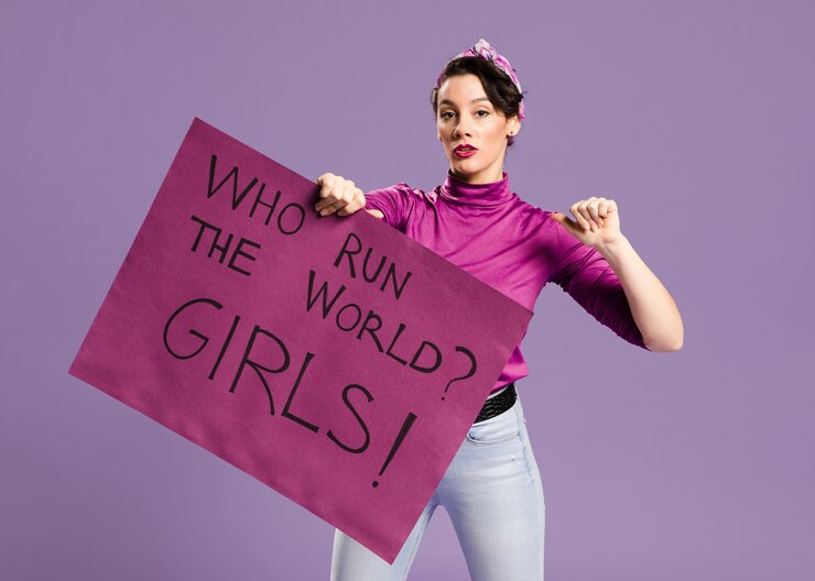 Photo gratuit qui dirigent le monde? les filles! caractères